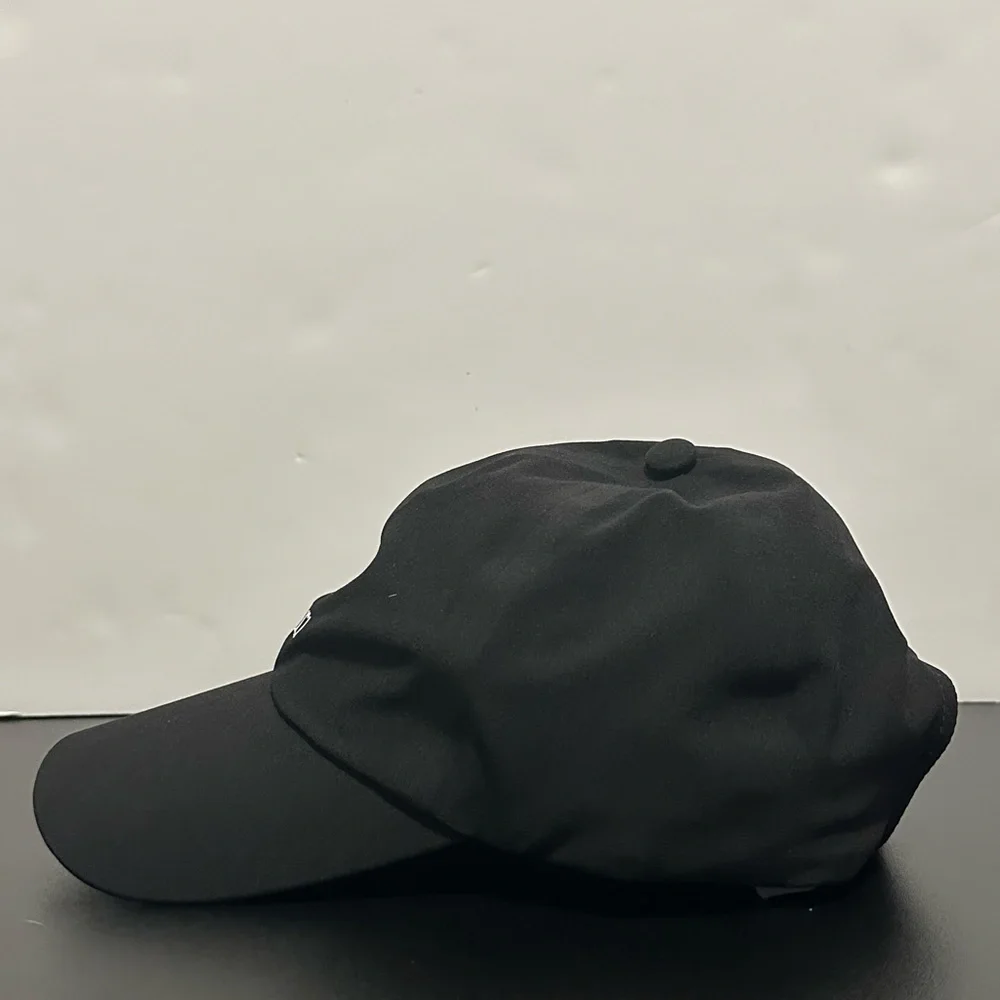 Vuori Hat Adult One Size Black ACTV Pursuits Cap Unisex Flex Stretch Running EUC - Picture 3 of 6